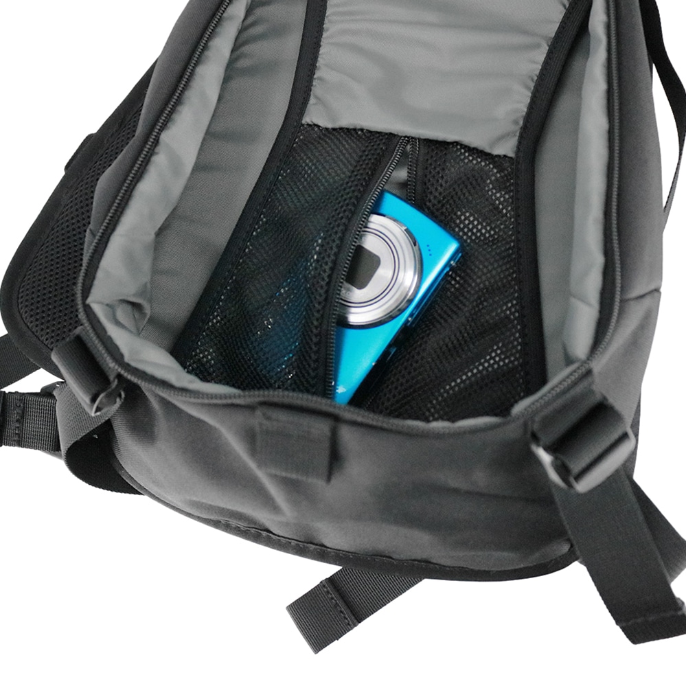 ノースフェイス ボディバッグ ワンショルダー 斜め掛け 7L A5 コンパクト THE NORTH FACE リープスリング NM72600 2.ヴィンテージホワイト -nm72600vw 2.ヴィンテージホワイト