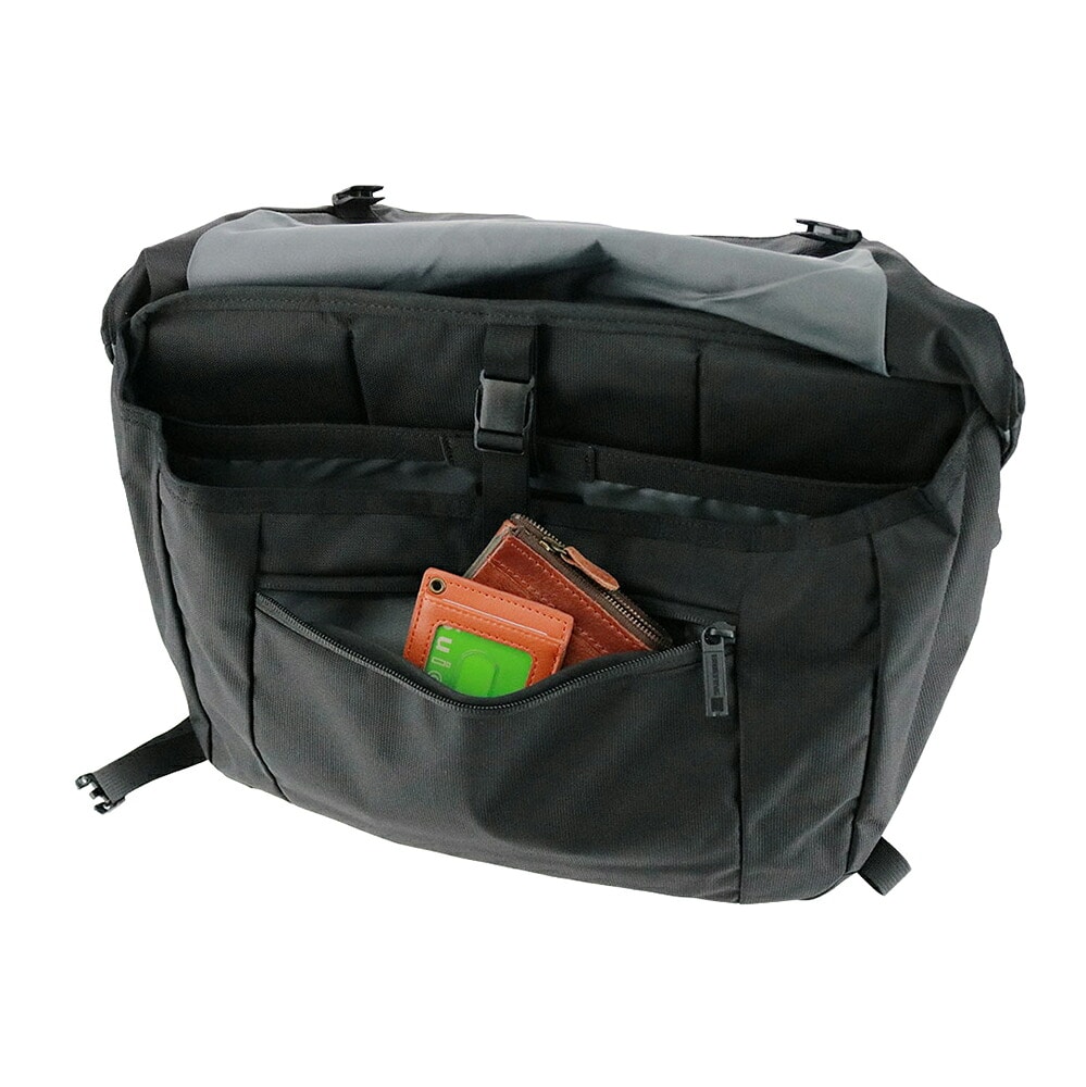 ブリーフィング バッグ ショルダーバッグ 斜め掛け A4対応 BRIEFING MFC メッセンジャー Mサイズ BRA253L46 メンズ ブラック -010 ブラック