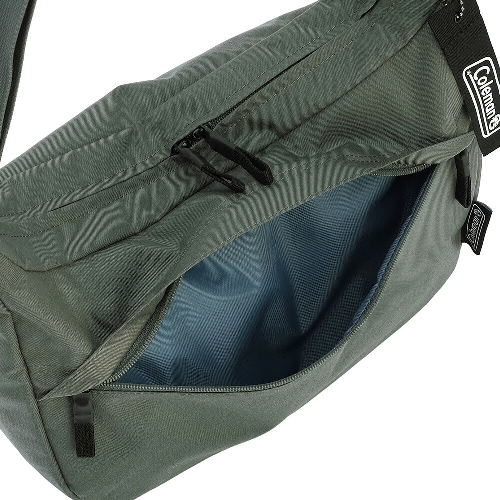 コールマン ショルダーバッグ 斜め掛け 10L B5 サブバッグ Coleman ユニウォーカーバナナショルダー メンズ レディース キッズ 送料無料 誕生日プレゼント ギフト ラッピング無料 正規代理店 3.サファリ -2234478 3.サファリ