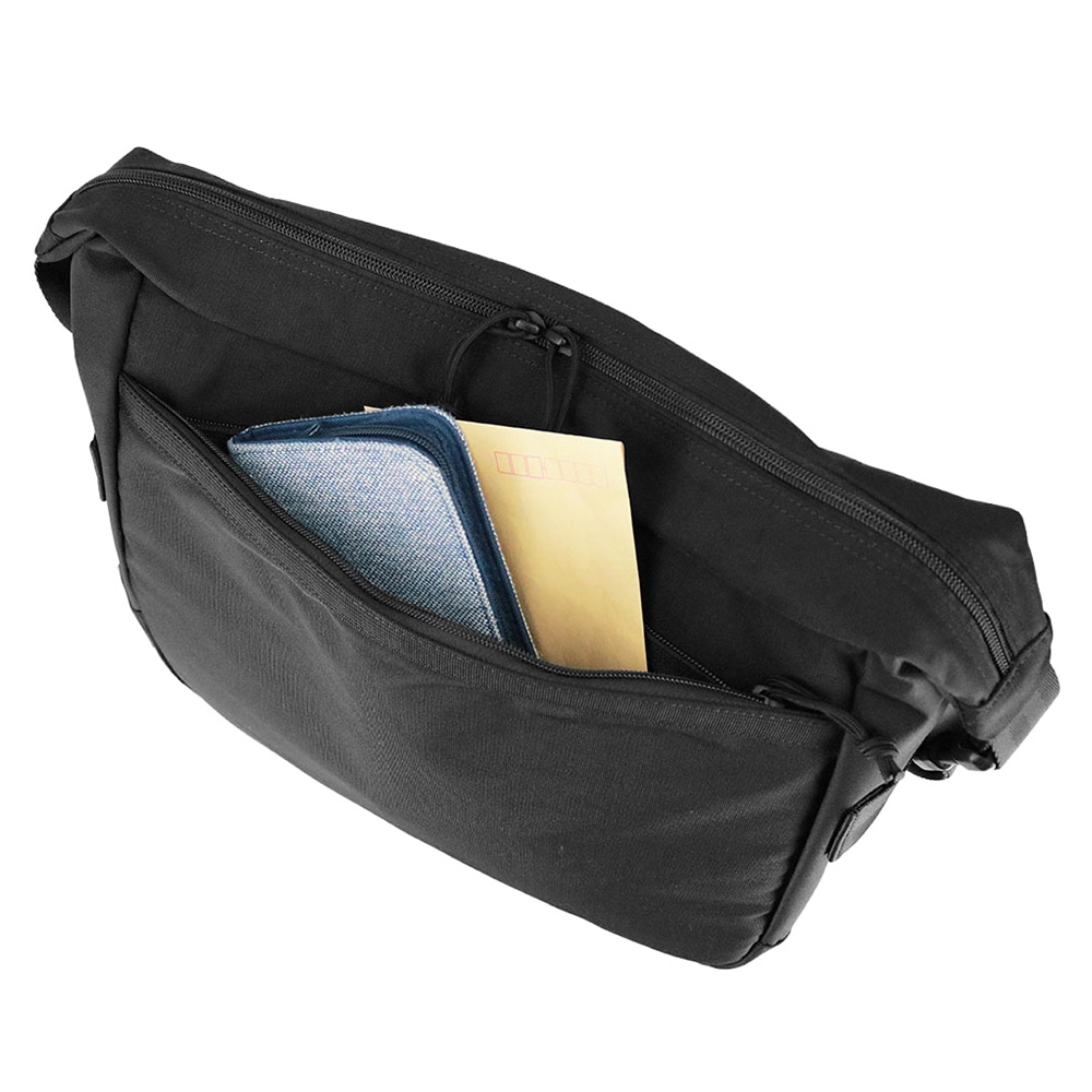 ブリーフィング ショルダーバッグ 斜め掛け A4 10.4L PC収納 モジュールウェア マルチショルダー(Mサイズ) MW BRA261L04 2.ネイビー -076 2.ネイビー