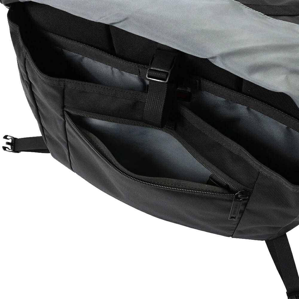 ブリーフィング バッグ ショルダーバッグ 斜め掛け A4対応 BRIEFING MFC メッセンジャー Mサイズ BRA253L46 メンズ ブラック -010 ブラック