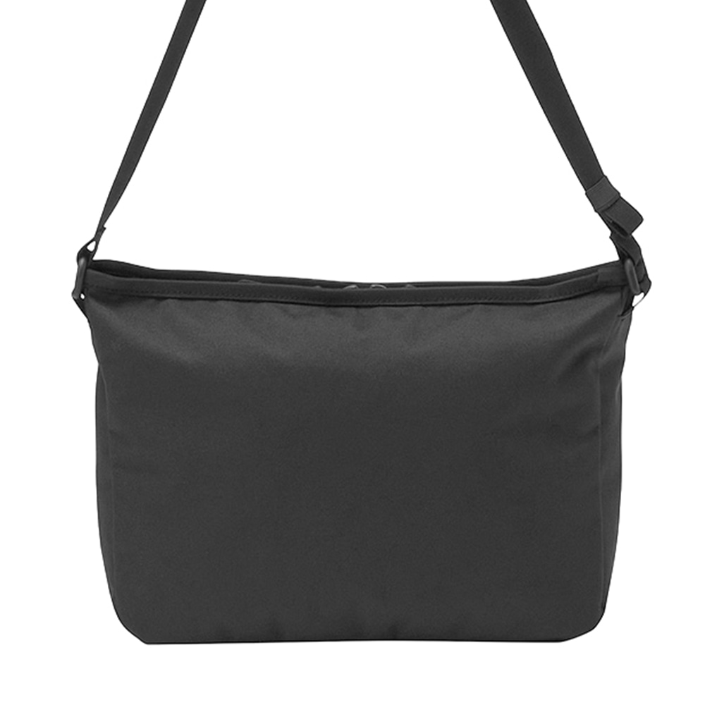 ノースフェイス バッグ ショルダーバッグ 斜め掛け 8L A5 コンパクト THE NORTH FACE リープショルダー NM72600 1.ブラック -nm72601k 1.ブラック