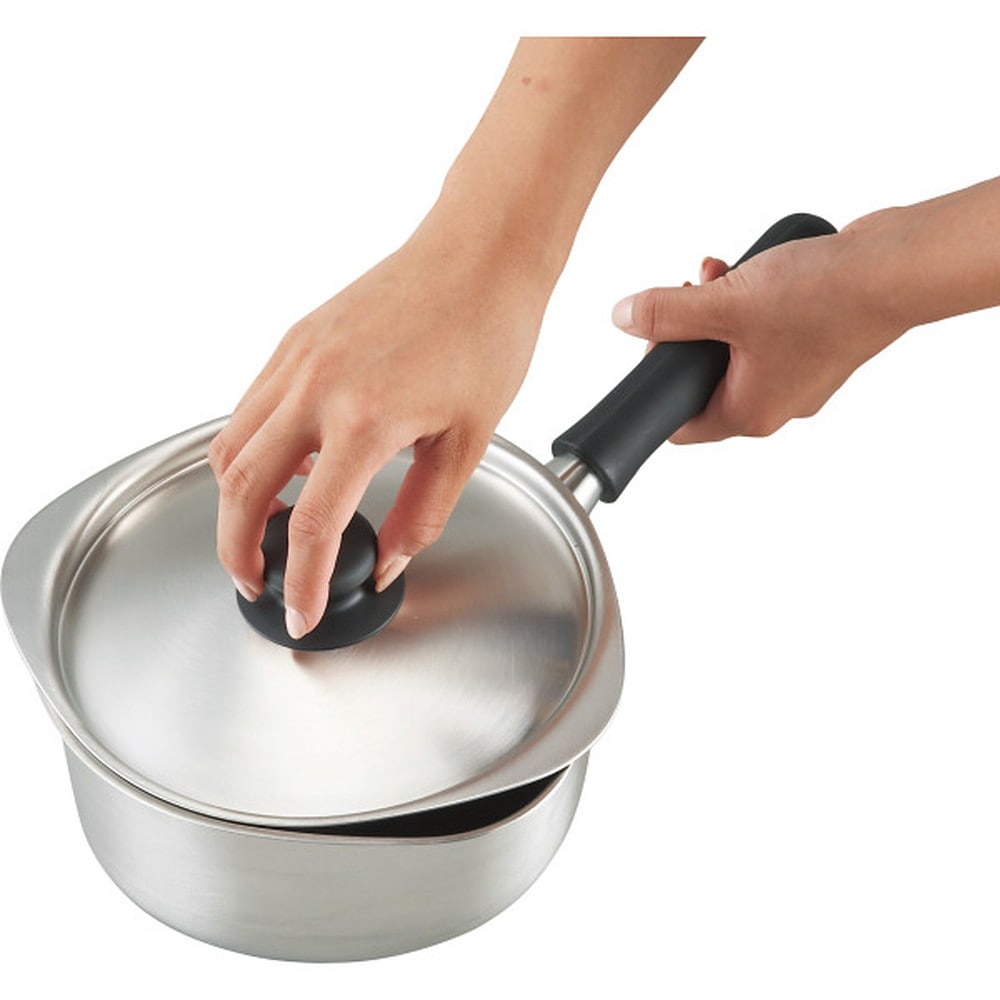 柳宗理 ステンレス片手鍋(18cm・つや消し)蓋付 メーカー直送 ▼返品・キャンセル不可【他商品との同時購入不可】