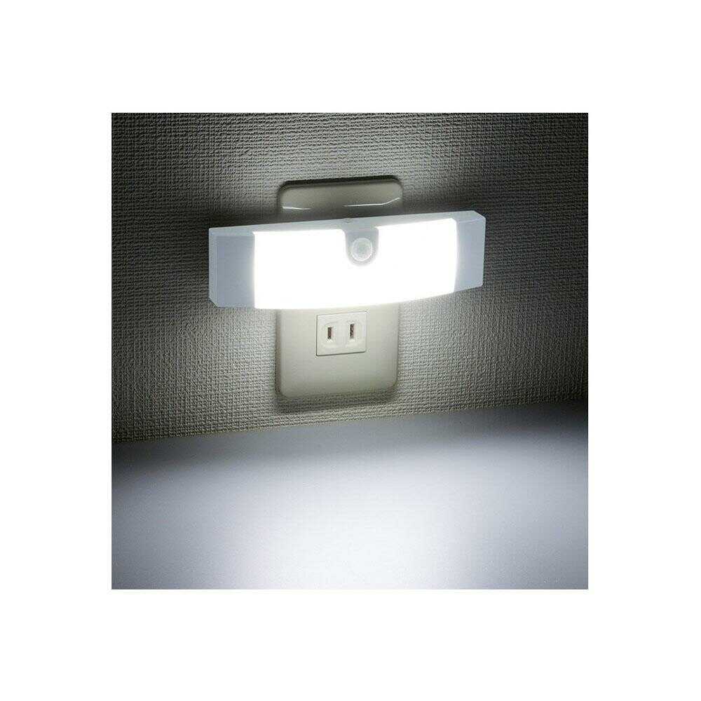 オーム電機 明暗人感センサー式ナイトライト 白色LED ホワイト
