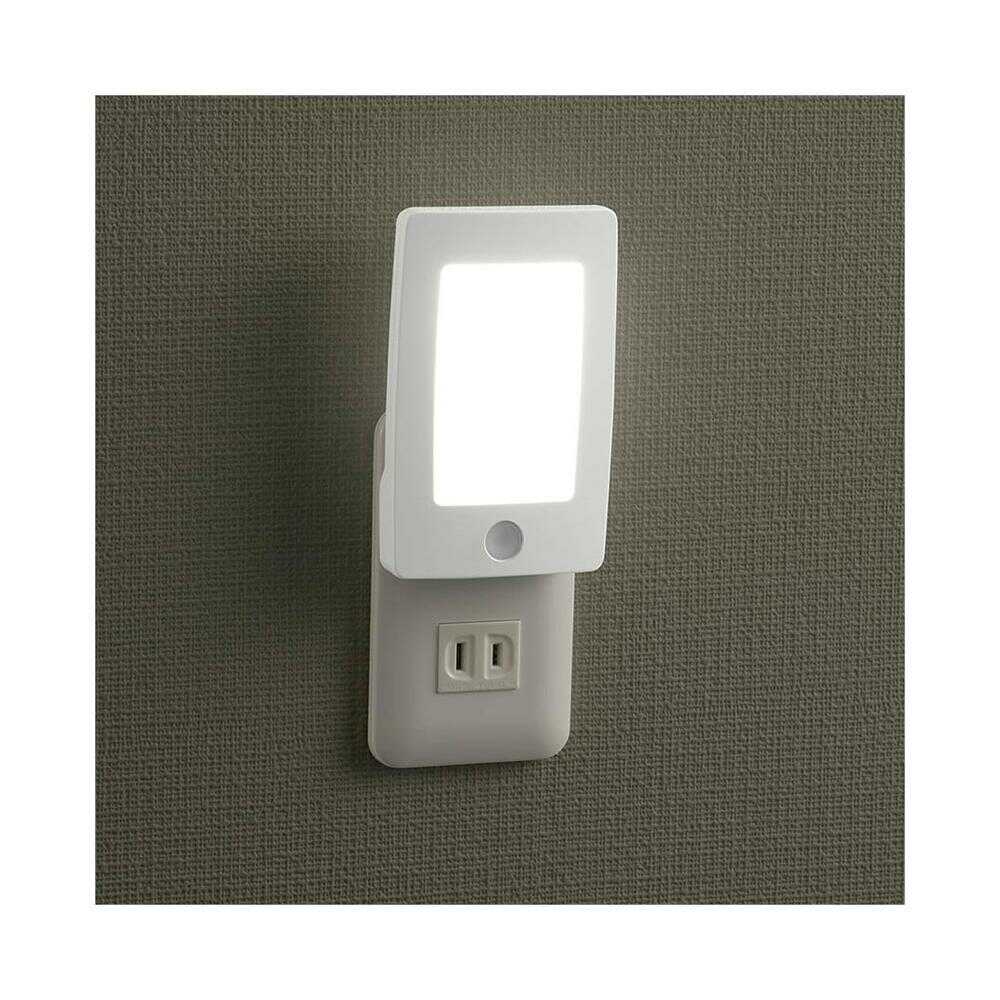 オーム電機 LEDナイトライト 明暗センサー 薄型 白色LED ホワイト