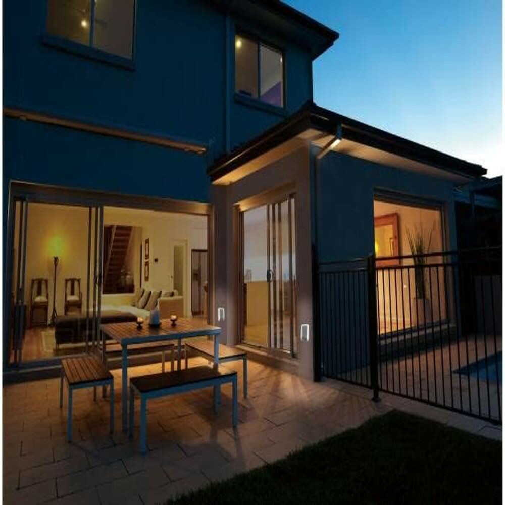 ムサシ どこでもハイブリッドソーラーライト3W 角型 SWL-HB101 ブラック