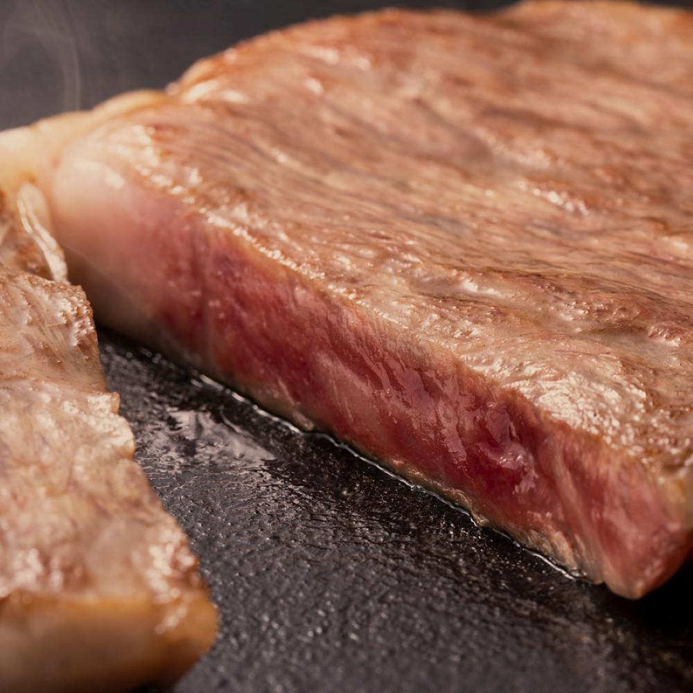 ◆TWMC148 特選千屋牛ステーキ 300g 【直送品・クール便】 返品・キャンセル・他商品と同時購入は不可