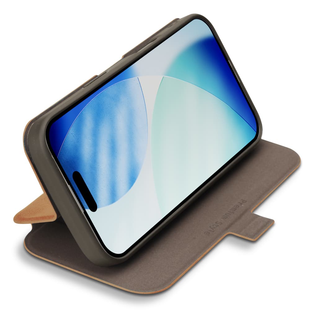 PGA iPhone 17用 スリムフリップカバー キャメル PG-25AFP08BE 65g