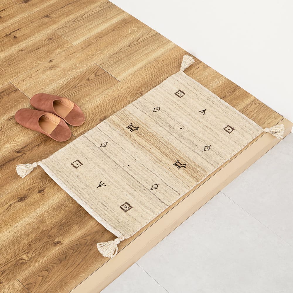 ギャッベマット LORRI BUFF 無染色 BE 45×75cm メーカー直送 ▼返品・キャンセル不可【他商品との同時購入不可