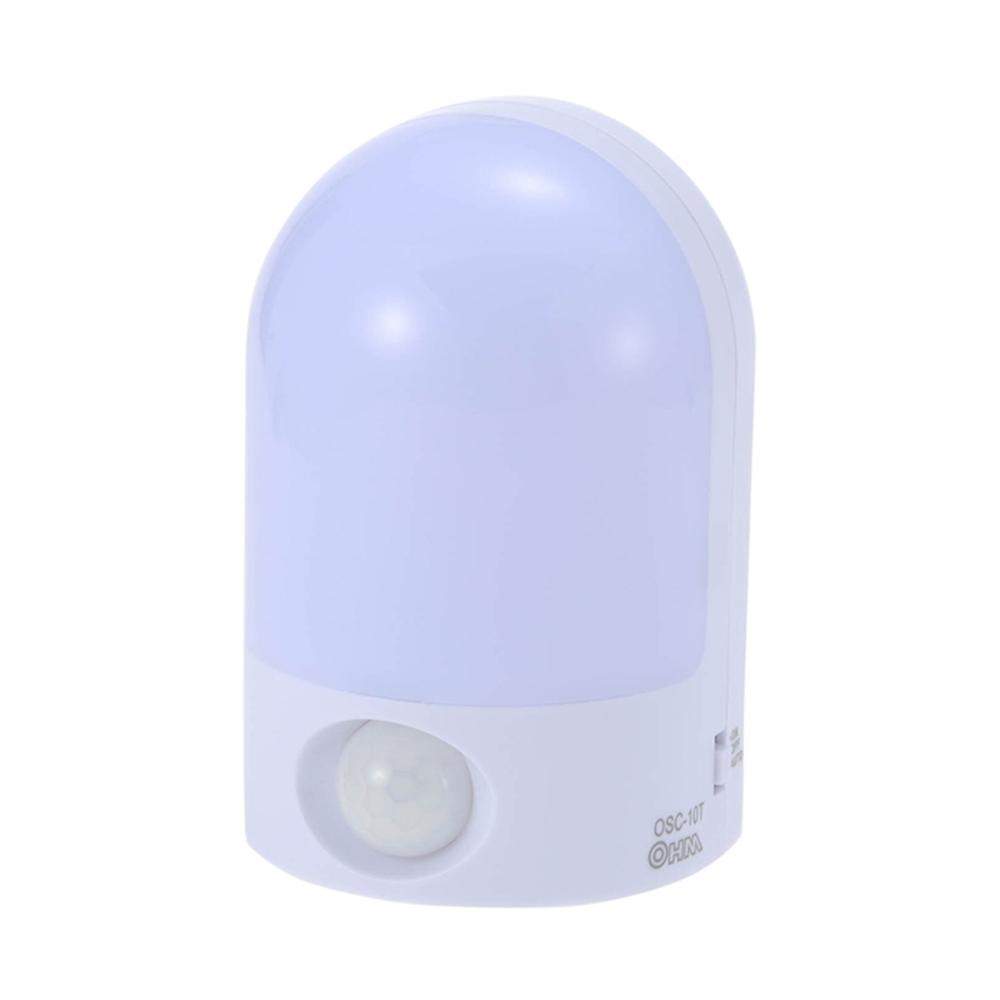 オーム電機 LEDセンサーナイトライト 人感 白色LED ホワイト