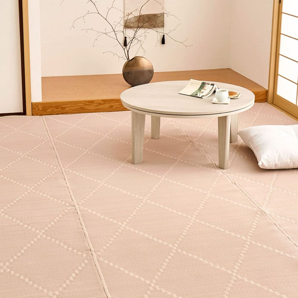 裏付き 洗えるい草風カーペット モンド 江戸間8畳 ピンク メーカー直送 ▼返品・キャンセル不可【他商品との同時購入】