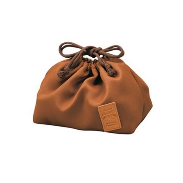 ライトブラウン