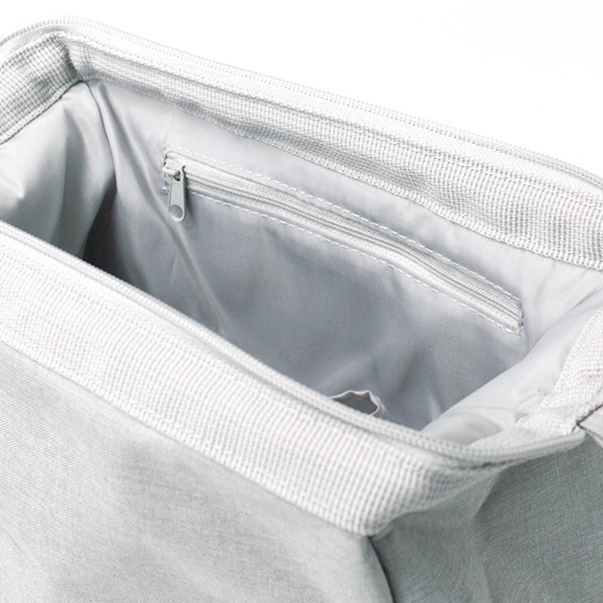 【アウトレット】ポーチ 旅行用 大容量 reisenthel TRAVELCOSMETIC TWIST ( ライゼンタール メイクポーチ コスメポーチ トラベルポーチ 持ち運び 収納 仕切り 持ち手付き メイク道具 洗面道具 バッグインバッグ おしゃれ 自立 ) 【LEOMACCHIATO】 LEOMACCHIATO