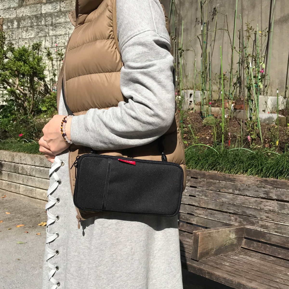 【アウトレット】 ポーチ reisenthel ライゼンタール TOURIST POUCH 2 ( セキュリティポーチ 旅行 パスポートケース トラベル用品 首下げ 貴重品 チケット カード 空港 遊園地 縦 横 肩掛け ショルダー ポケット付き ) 【GLENCHECKRED】 GLENCHECKRED