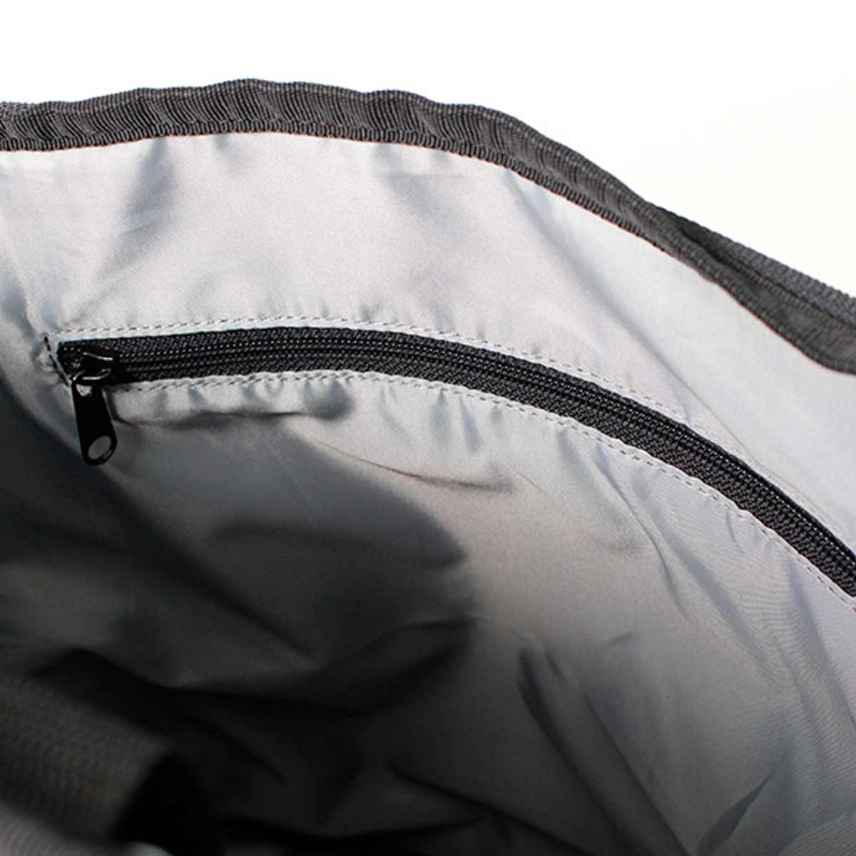 【アウトレット】リュック ライゼンタール OVERNIGHTER BACKPACK M ( reisenthel リュックサック ボックス型 バックパック レディース ツイストシルバー タブレット PC 収納 おしゃれ ) SILVER