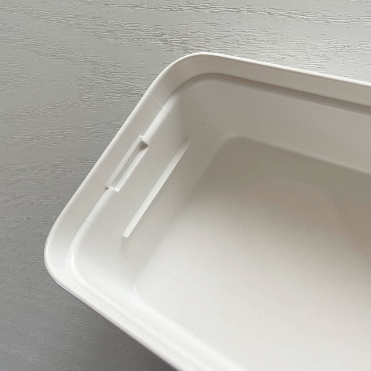 marna マーナ バターケース K776W ( カッター付き 150g 200g 保存容器 密閉 保存ケース バター入れ バター容器 キッチン用品 キッチン雑貨 プラスチック おしゃれ 白 ホワイト )