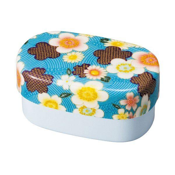 お弁当箱 日本製 ランチボックス HAKOYA（ハコヤ） 布貼小判弁当大 570ml 2段 加賀桜 （ 電子レンジ対応 食洗機対応 弁当箱 HAKOYAハコヤ バンド付 小判型 二段弁当箱 シール蓋付 ） 【 ブルー 】