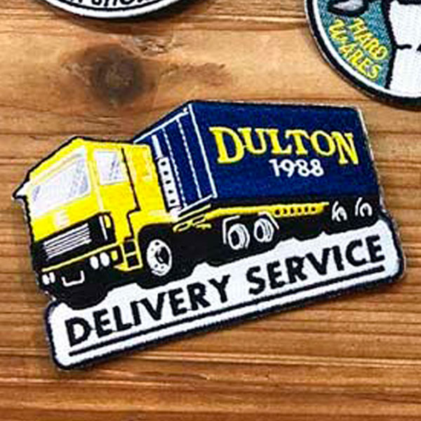 ワッペン ダルトン DULTON デリバリーサービス （ アップリケ わっぺん 刺繍 おしゃれ ミリタリー ファッション小物 エンブレム アイロン装着 ワンポイント デコ デコレーション リメイク 欧米 オシャレ ）