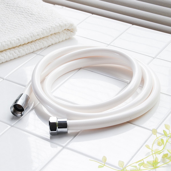 シャワーホース 1.8m アラミック 高耐久 抗菌シャワーホース ホワイト シャワー ホース （ 取り換え用 付け替え用 シャワー用品 取替え 交換 抗菌 防カビ 白 やわらかい 強い 長い 180cm ）
