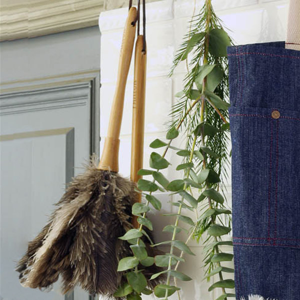 はたき ダルトン DULTON フェザー Mサイズ ダスター ほこり取り （ フェザーダスター 羽ほうき ダチョウ 掃除 ほこり モップ ハンディ 40cm ダチョウ羽毛 オーストリッチフェザー 天然素材 バンブー 竹 おしゃれ 繰り返し使える ）