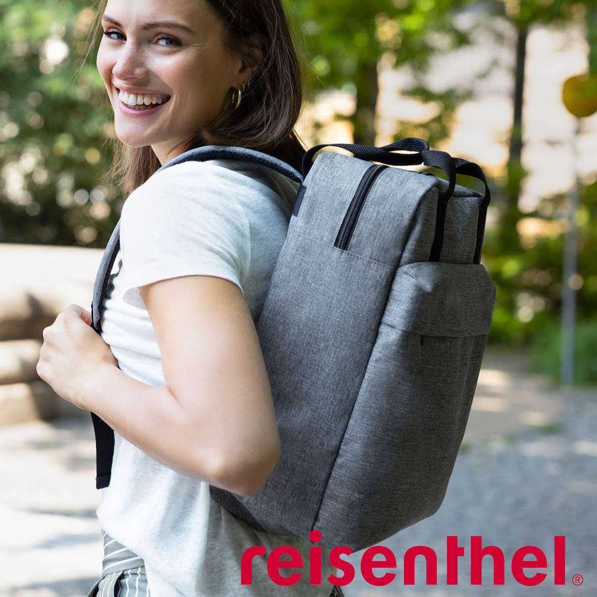 【アウトレット】リュック ライゼンタール OVERNIGHTER BACKPACK M （ reisenthel リュックサック ボックス型 バックパック レディース ツイストシルバー タブレット PC 収納 おしゃれ ）