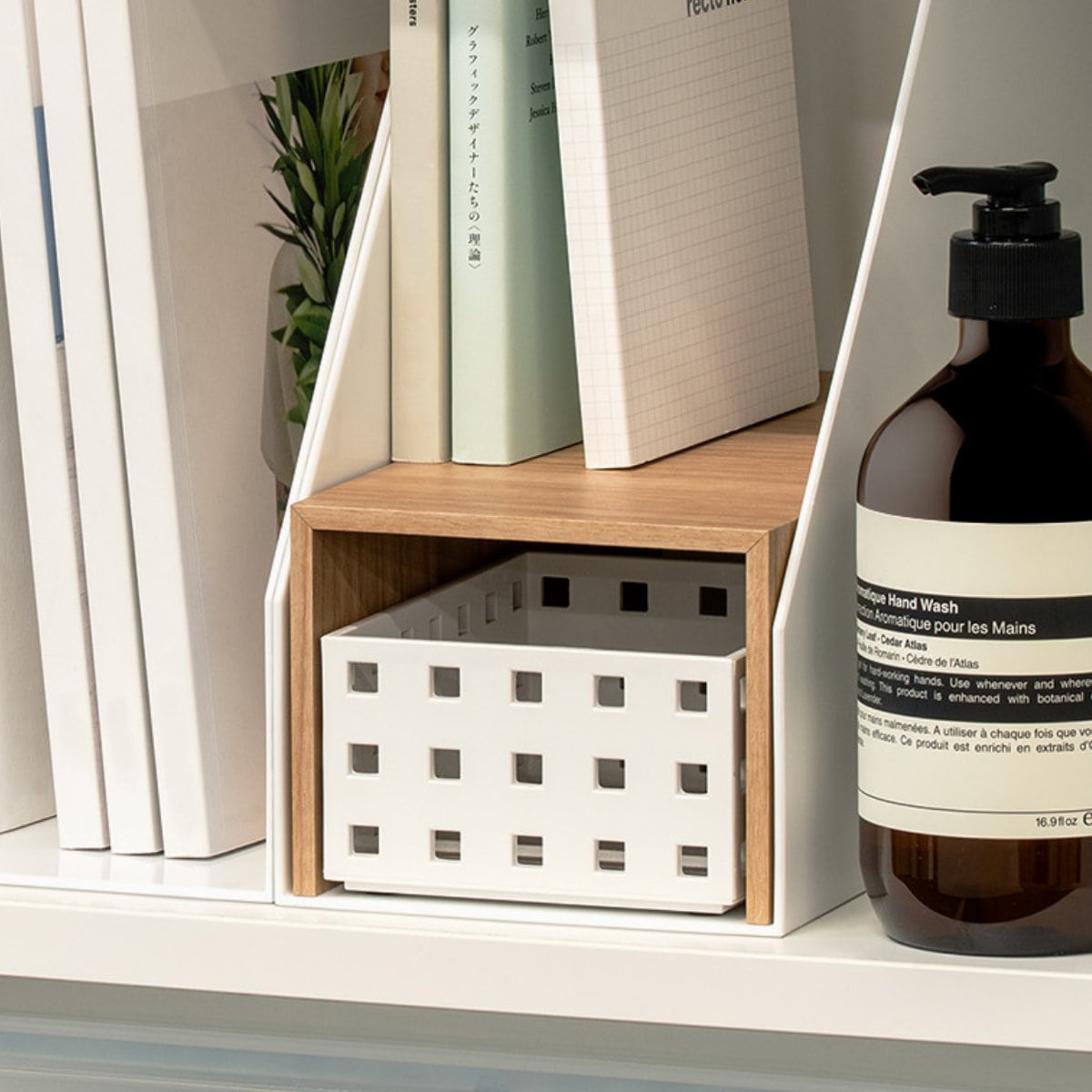 プラスラックミドル ナチュラル 幅12.2奥行25高さ9.5cm （ ラック 棚 コの字 収納棚 木目調 収納ラック 見せる収納 ファイルボックス対応 卓上 机上 飾り棚 ディスプレイ コの字ラック フリーラック マルチラック 整理棚 ）