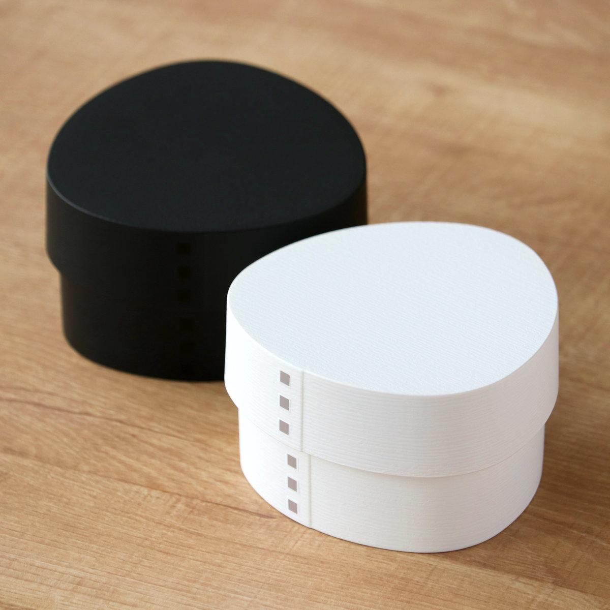 おにぎりケース わっぱおにぎりケース モノトーン 抗菌 （ おむすびケース 弁当箱 おにぎり おむすび ケース 三角 和風 日本製 お弁当箱 おにぎり用 おむすび用 デザートケース フルーツケース お弁当 弁当 ） 【マットブラック】