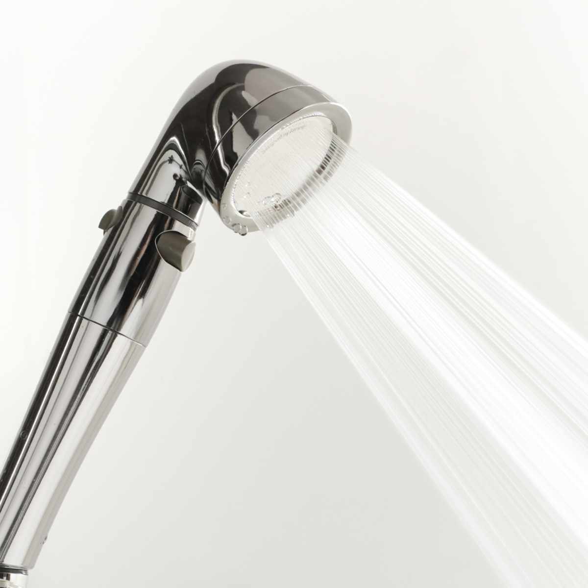 シャワーヘッド シルクシャワーシリーズ 04 高節水 スタイリッシュ ( シャワー ヘッド 節水 アラミック Arromic 手元ストップ 日本製 付け替え 交換 節水シャワーヘッド シルクタッチ 水圧 強くする 増圧 節水効果 節約 )