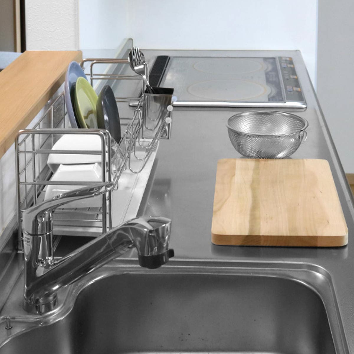 ビーワーススタイル 水切りラック KAWAKI スライドタイプ ( 珪藻土 ステンレス 日本製 カトラリーポケット付き グラスホルダー付き 水切りかご 水切りカゴ 水切りバスケット 大容量 珪藻土トレー )