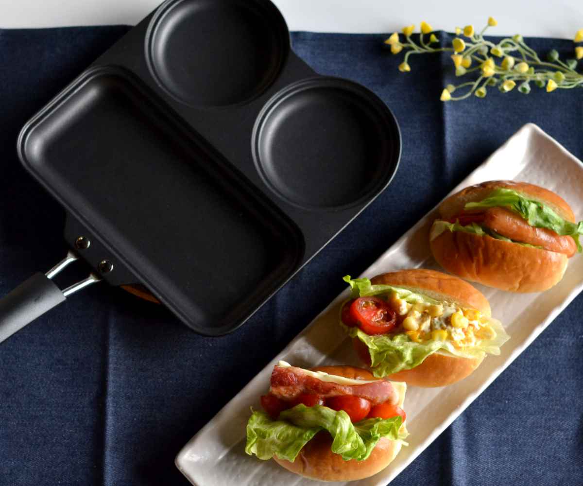 フライパン IH対応 仕切り付き 日本製 フッ素樹脂加工 まるまるしかくパン ( ガス火 IH 対応 片手鍋 炒め鍋 仕切り付き トリプルパン マルチパン お手入れ簡単 こびりつきにくい お弁当作り 時短 便利 調理器具 )