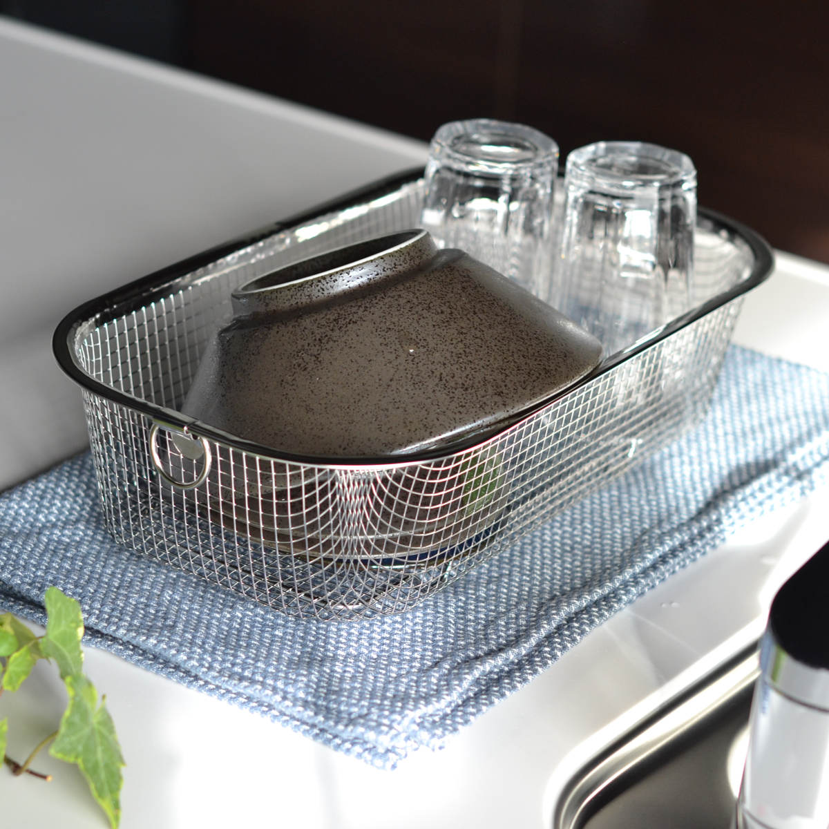 ビーワーススタイル すっきり暮らす水切りかご 深型 ( 水切りラック 日本製 ステンレス 水切りかご 水切りカゴ シンク上 水切り 燕三条 食洗機対応 水切りバスケット ざる ザル コンパクト スリム 水切り籠 )