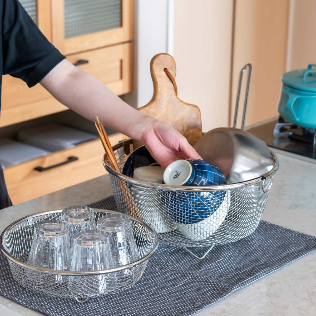 ビーワーススタイル すっきり暮らす水切りかご まるい 深型 ( 水切りラック 日本製 ステンレス 水切りかご 水切りカゴ 水切り シンク上 丸 丸型 燕三条 食洗機対応 水切りバスケット ざる ザル コンパクト )