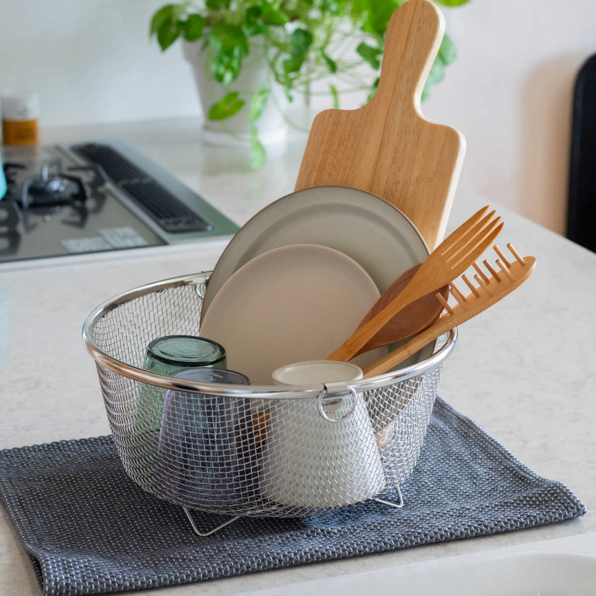 ビーワーススタイル すっきり暮らす水切りかご まるい 深型 ( 水切りラック 日本製 ステンレス 水切りかご 水切りカゴ 水切り シンク上 丸 丸型 燕三条 食洗機対応 水切りバスケット ざる ザル コンパクト )