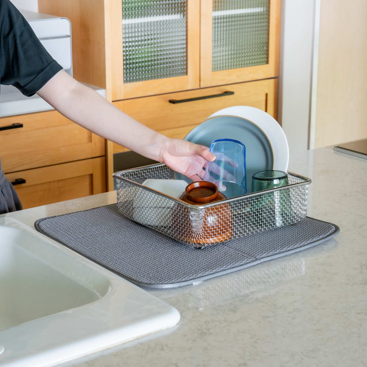 ビーワーススタイル すっきり暮らすセット スクエア 水切りマット付き ( 水切りラック 日本製 ステンレス 水切りかご 水切り シンク上 食洗機対応 水切りカゴ 燕三条 水切りバスケット ざる ザル コンパクト )