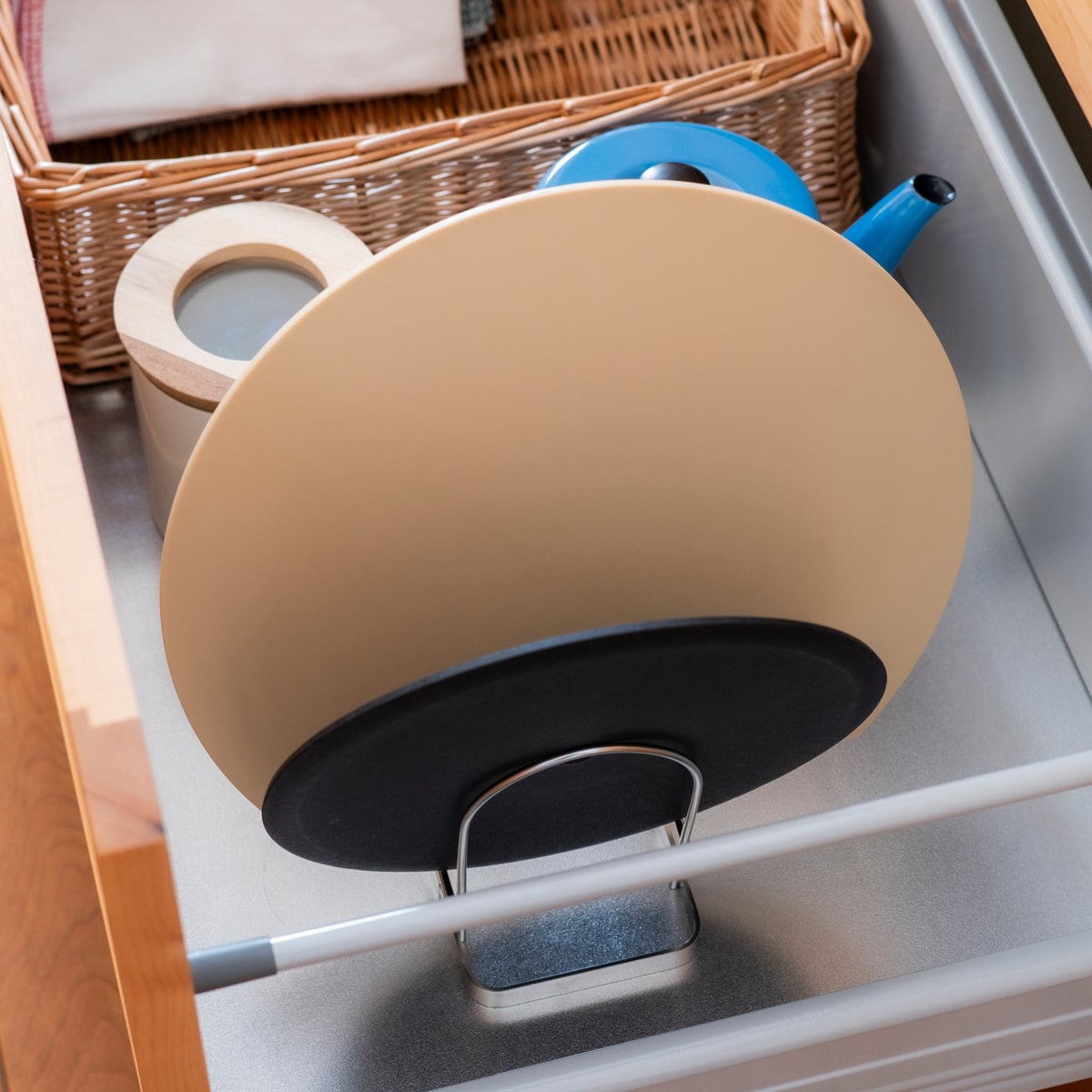 ビーワーススタイル すっきり暮らす まな板スタンド ( ステンレス まな板立て まないた立て 日本製 水切り 鍋蓋スタンド 食洗機対応 まな板ラック まな板置き まな板 俎板 まないた 立て スタンド ラック 2枚 )