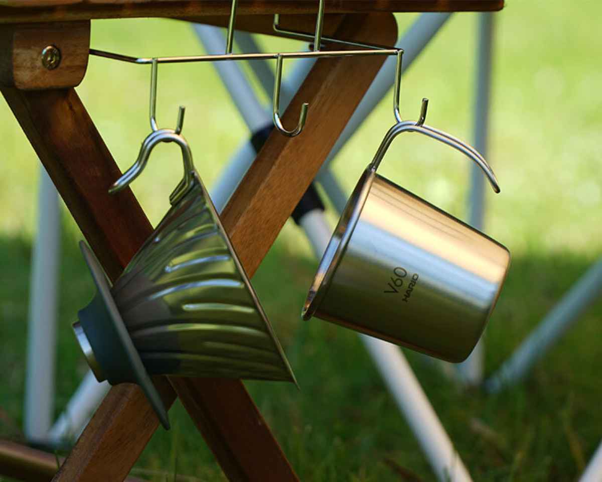 ハリオ メタルドリッパー V60 1~4杯用 ステンレス O-VDM-02-HSV ( HARIO コーヒードリッパー コーヒーブリューワー ステンレスドリッパー アウトドア 自宅 家 コーヒー 珈琲 ハンドドリップ 円錐 おしゃれ 日本製 )