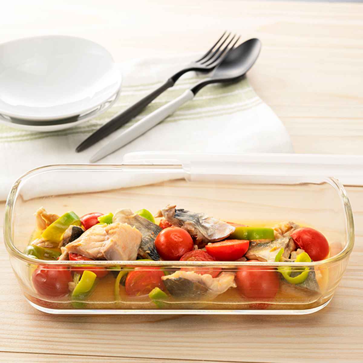 ハリオ 保存容器 250ml 600ml 900ml 1.4L スタッキング耐熱ガラスコンテナ 4個セット ( HARIO 耐熱ガラス ガラス 電子レンジ対応 食洗機対応 オーブン対応 日本製 耐熱容器 保存 容器 ガラス容器 食品保存 積み重ね 耐熱 )