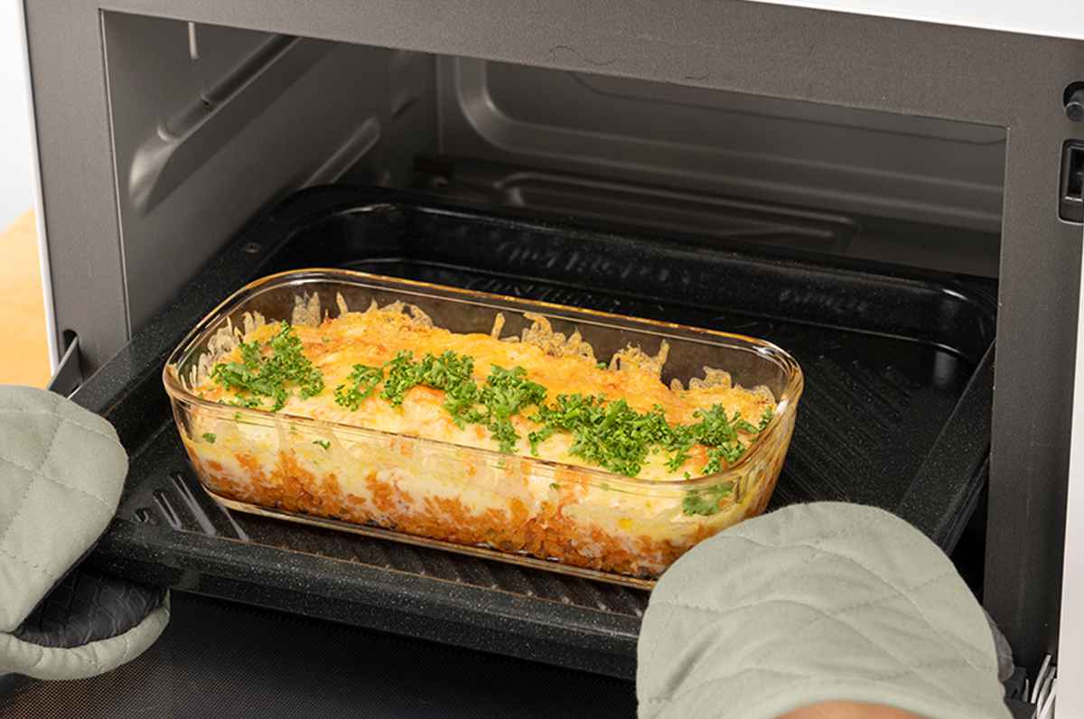 ハリオ 保存容器 250ml 900ml スタッキング耐熱ガラスコンテナ S 3個セット ( HARIO 耐熱ガラス ガラス 電子レンジ対応 食洗機対応 オーブン対応 日本製 耐熱容器 保存 容器 ガラス容器 食品保存 積み重ね スタッキング 耐熱 )