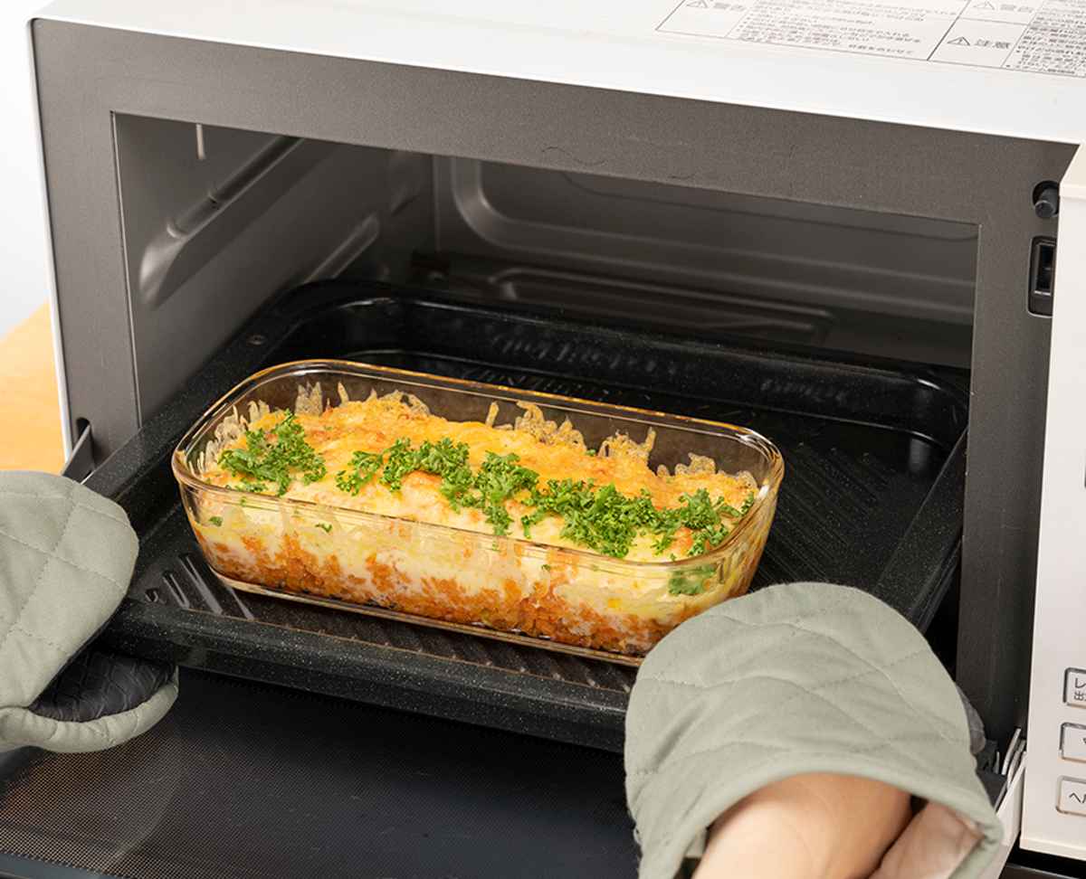 ハリオ 保存容器 900ml 耐熱ガラス製保存容器 角型 ( HARIO 耐熱ガラス ガラス 電子レンジ対応 食洗機対応 オーブン対応 日本製 耐熱容器 保存 容器 食品保存 ガラス容器 キャニスター ガラス保存容器 0.9L )