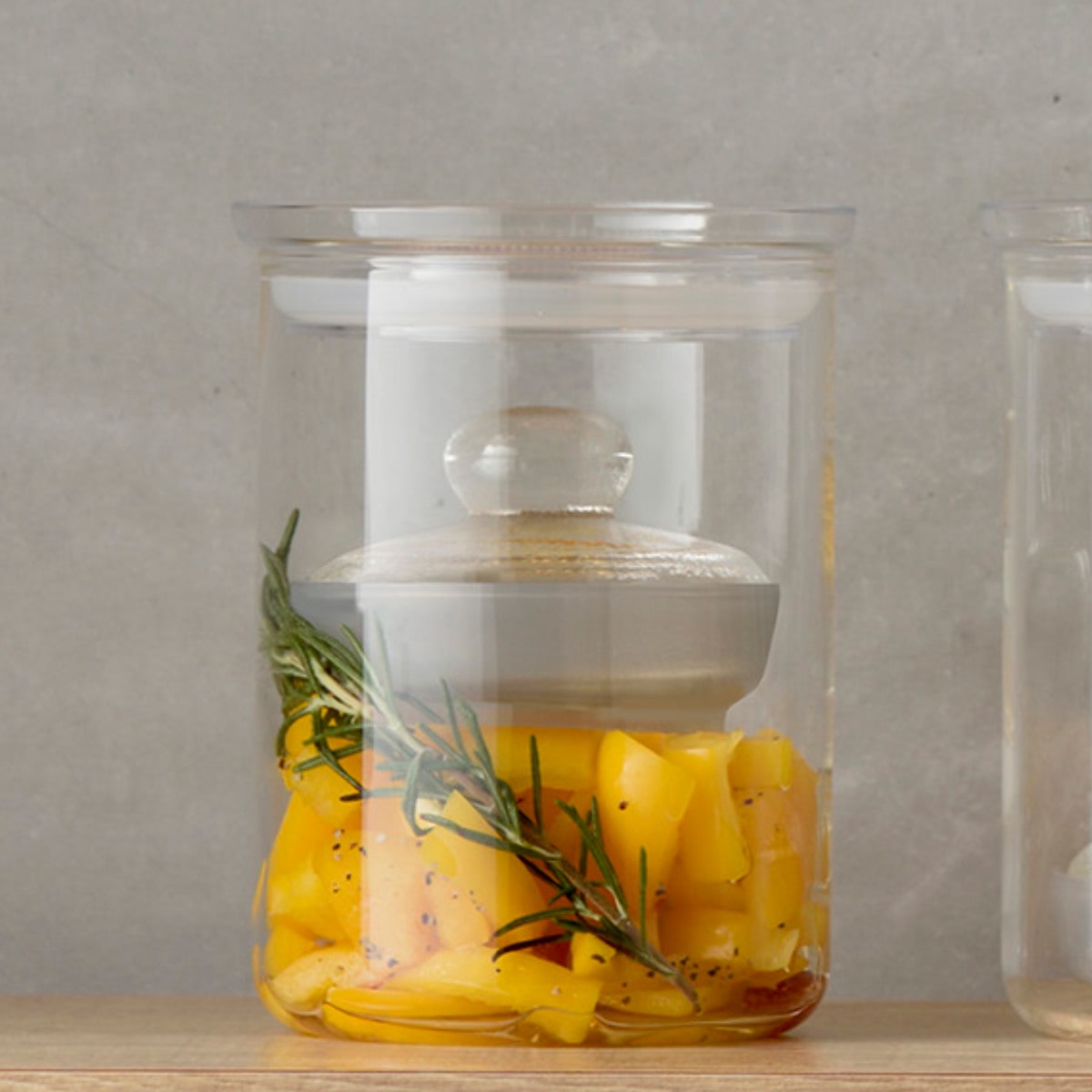 ハリオ 漬物容器 800ml 漬物グラス スリム ( HARIO 耐熱ガラス ガラス 密閉 電子レンジ対応 食洗機対応 漬物器 漬物桶 漬け物容器 一夜漬け 漬物 漬け物 漬け物ポット 漬物ポット 保存容器 レシピ付き 0.8L )