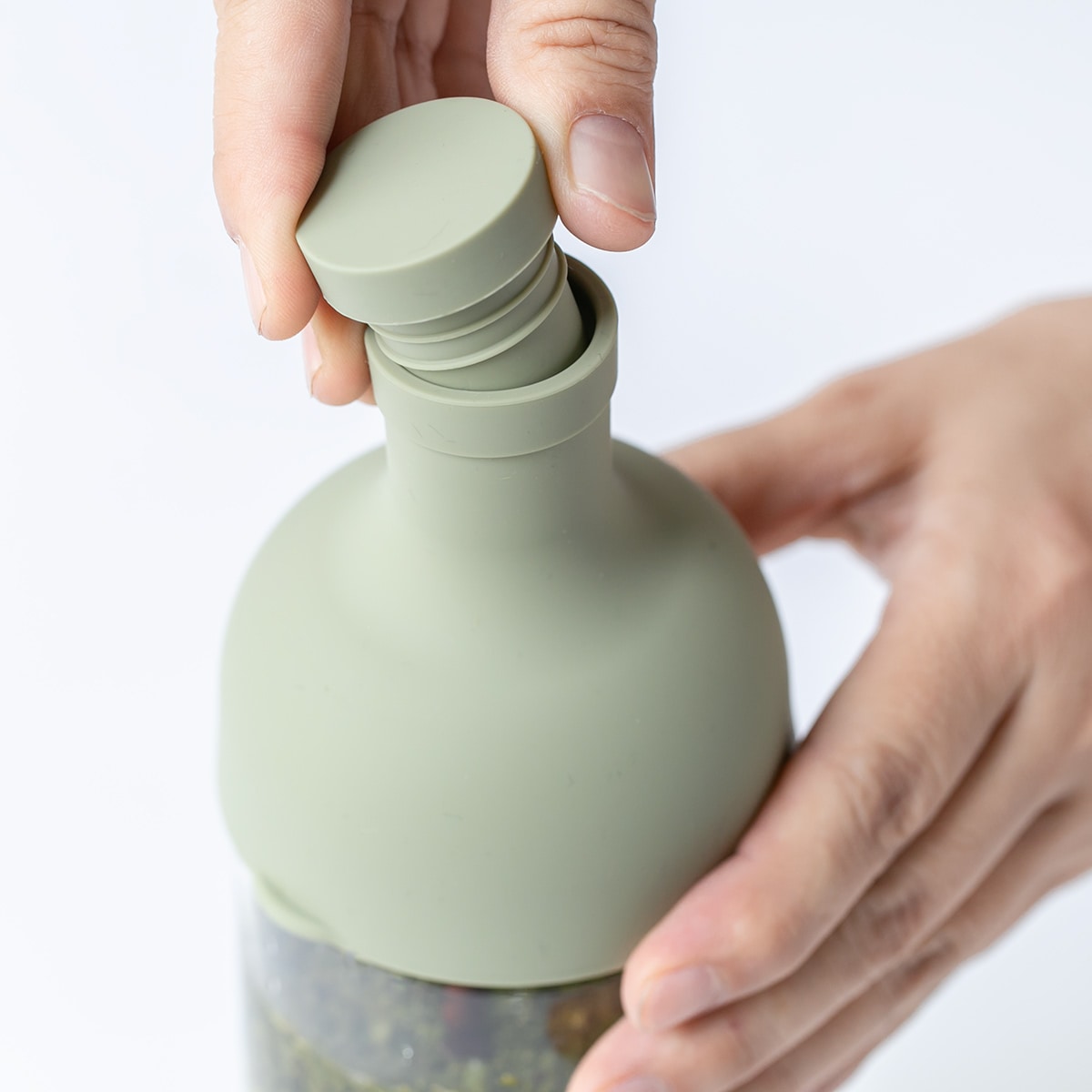 ハリオ フィルターインボトル 750ml Filter-in Bottle Portable 耐熱ガラス FIB-75 ( HARIO 食洗機対応 冷水筒 水差し 麦茶ポット 水さし 冷水ポット ガラス製 熱湯 スリム ストレーナー付き 茶こし付き 茶漉し ガラス ) 【スモーキーピンク】 スモーキーピンク