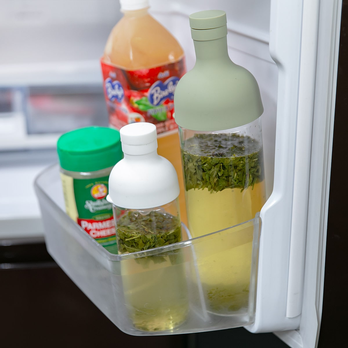 ハリオ フィルターインボトル 750ml Filter-in Bottle Portable 耐熱ガラス FIB-75 ( HARIO 食洗機対応 冷水筒 水差し 麦茶ポット 水さし 冷水ポット ガラス製 熱湯 スリム ストレーナー付き 茶こし付き 茶漉し ガラス ) 【スモーキーピンク】 スモーキーピンク