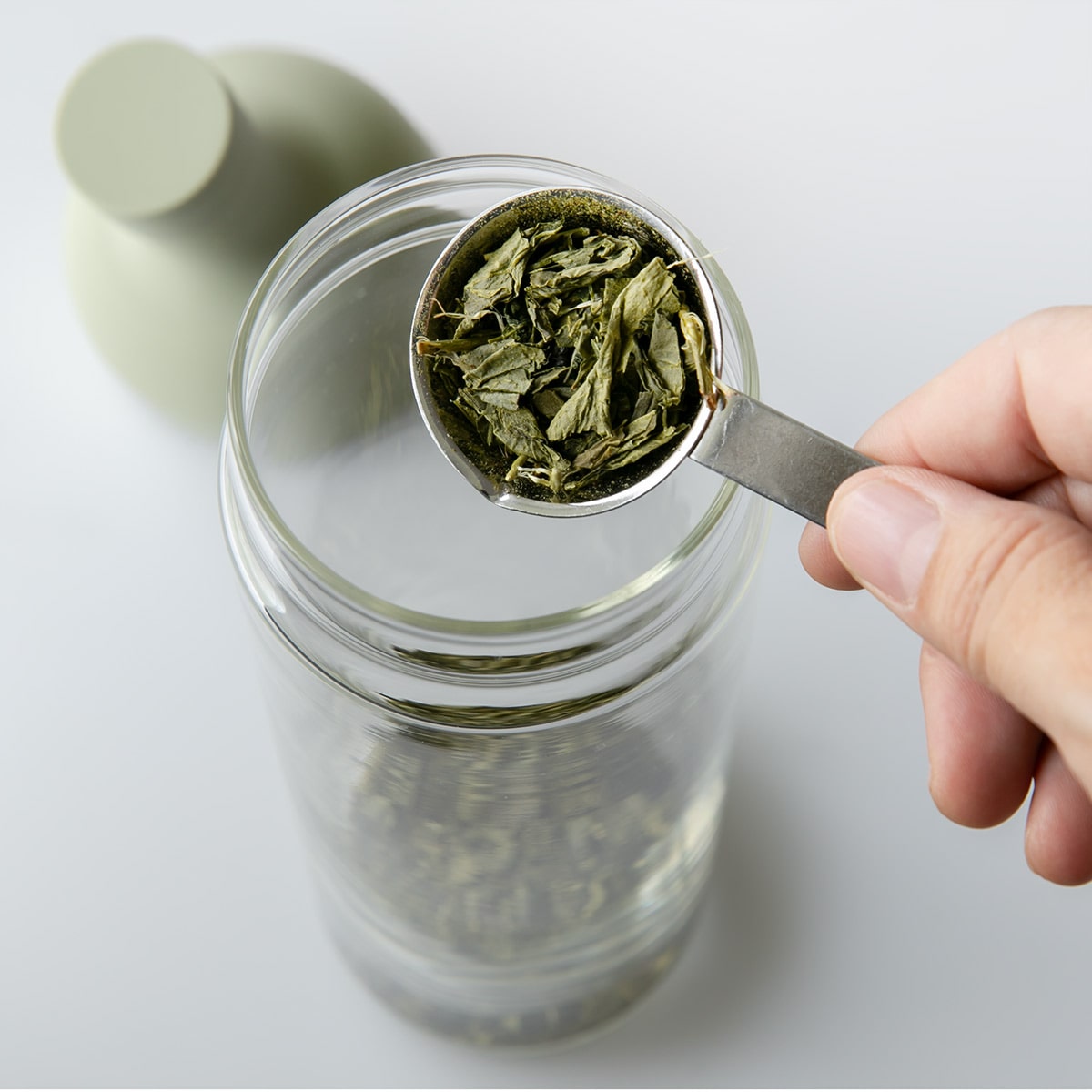 ハリオ フィルターインボトル 750ml Filter-in Bottle Portable 耐熱ガラス FIB-75 ( HARIO 食洗機対応 冷水筒 水差し 麦茶ポット 水さし 冷水ポット ガラス製 熱湯 スリム ストレーナー付き 茶こし付き 茶漉し ガラス ) 【スモーキーピンク】 スモーキーピンク