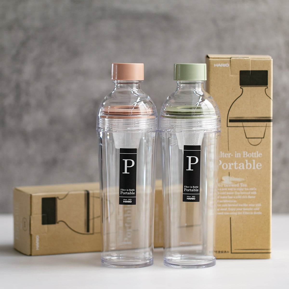 ハリオ フィルターインボトル ポータブル 400ml プラスチック FIBP-40 ( HARIO 食洗機対応 冷水筒 水差し 麦茶ポット 水さし 冷水ポット Filter-in Bottle Portable 持ち運び 熱湯 スリム ストレーナー付き おしゃれ ) 【スモーキーピンク】 スモーキーピンク