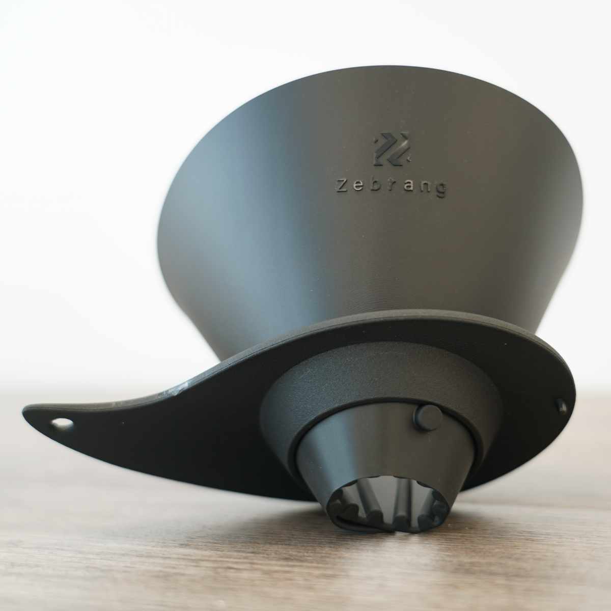 ドリッパー ハリオ V60フラットドリッパー01 1~2杯用 Zebrang ( HARIO 折り畳み 持ち運び コーヒー コーヒードリッパー 日本製 折りたたみ コンパクト シリコン製 1杯 2杯 ハンドドリップ アウトドア )