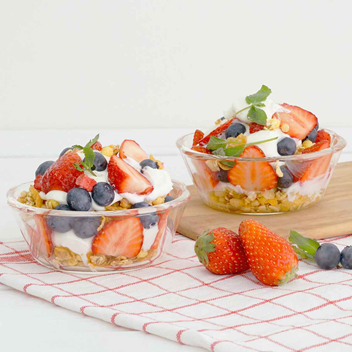 ハリオ スイーツボウル 12cm 耐熱ガラス 4個入り ( HARIO 食洗機対応 電子レンジ対応 オーブン対応 ボウル デザートボウル 耐熱皿 耐熱ガラス製 フルーツ デザート お菓子作り サラダ おしゃれ )