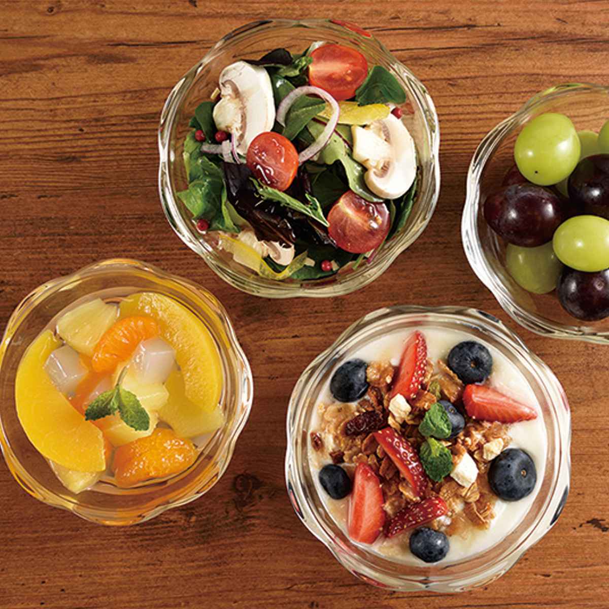 ハリオ スイーツボウル 12cm 耐熱ガラス 4個入り ( HARIO 食洗機対応 電子レンジ対応 オーブン対応 ボウル デザートボウル 耐熱皿 耐熱ガラス製 フルーツ デザート お菓子作り サラダ おしゃれ )