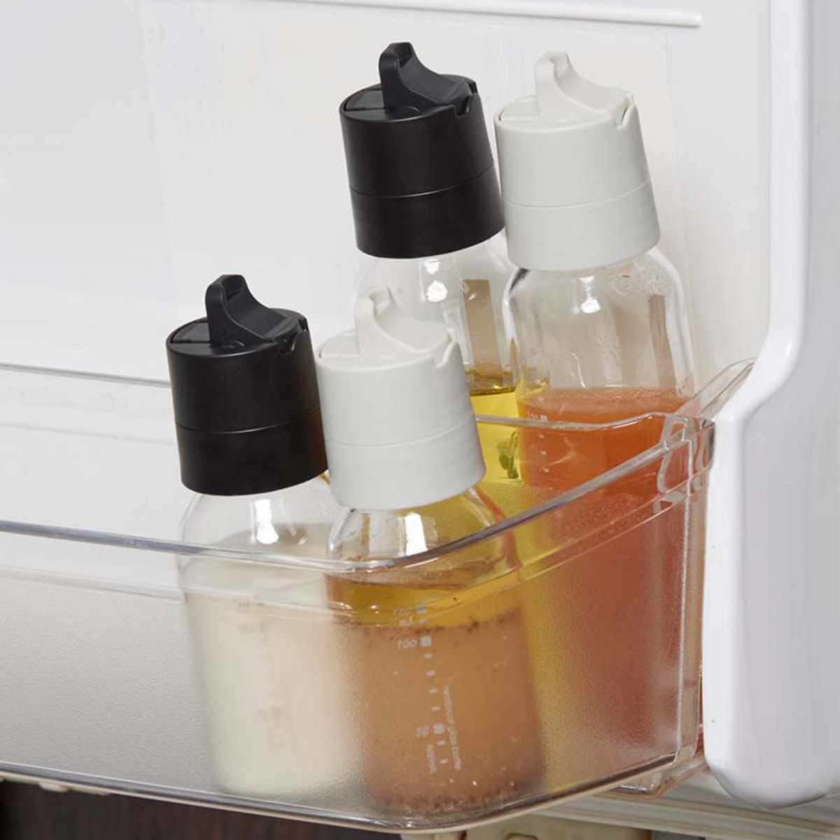 ハリオ ワンタッチドレッシングボトル 250ml 耐熱ガラス製 ( HARIO 調味料入れ ガラス製 キャニスター 密封 食洗機対応 調味料びん びん 保存びん 調味料 瓶 容器 調味料容器 メモリ付き お手入れ簡単 ) 【ブラック】 ブラック