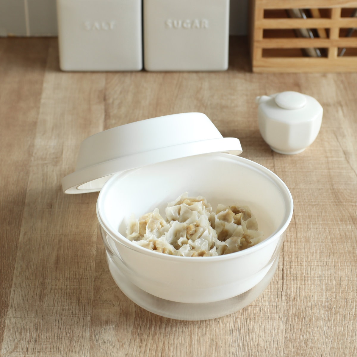 HARIO ハリオ 電子レンジ調理器 蒸し器 ガラスのレンジ蒸し器 ( レンジ調理器 レンジ調理 ガラス製 電子レンジ調理 ボウル 蒸し皿 食洗機対応 蒸し料理 電子レンジ料理 蒸し 蒸す 便利 下ごしらえ ザル 水切りざる 時短 手軽 簡単 )