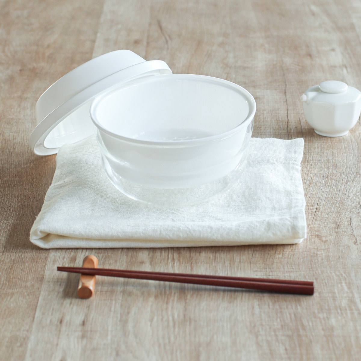 HARIO ハリオ 電子レンジ調理器 蒸し器 ガラスのレンジ蒸し器 ( レンジ調理器 レンジ調理 ガラス製 電子レンジ調理 ボウル 蒸し皿 食洗機対応 蒸し料理 電子レンジ料理 蒸し 蒸す 便利 下ごしらえ ザル 水切りざる 時短 手軽 簡単 )